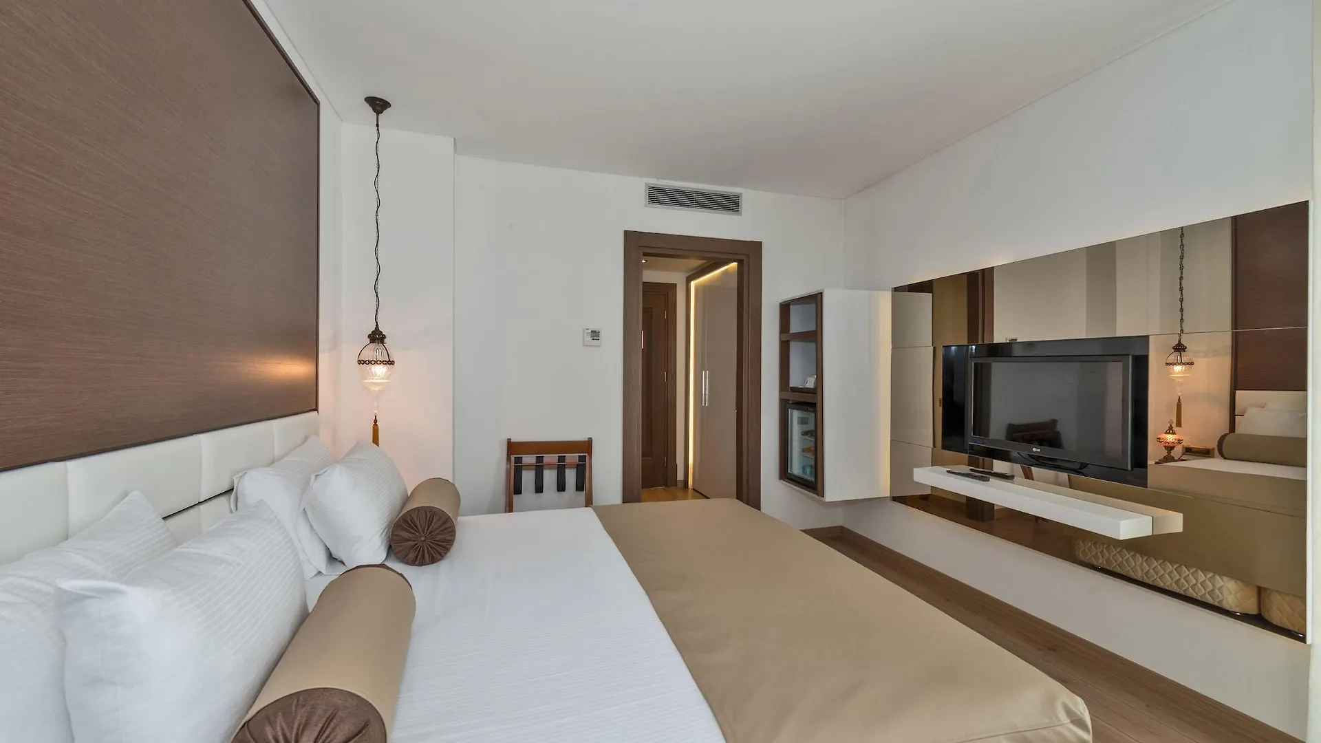 Istanbul Dora Hotel 4*,  Türkiye