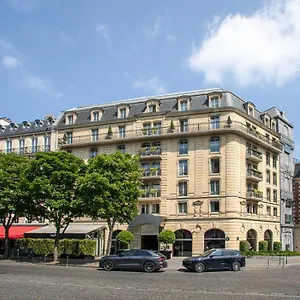 Barriere Fouquet's Hotel Paryż
